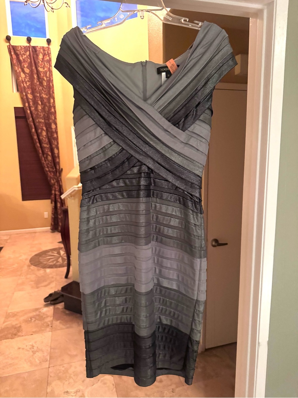 Tadashi Shoji Gray Gradient Bandage Cocktail Dress